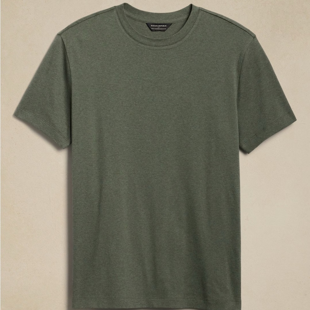 BANANA REPUBLIC LUXE TOUCH T-SHIRT